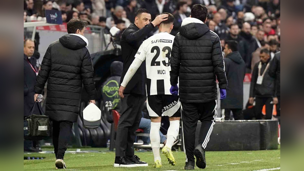 Beşiktaş, Ernest Muçi Hakkında Açıklama Yaptı