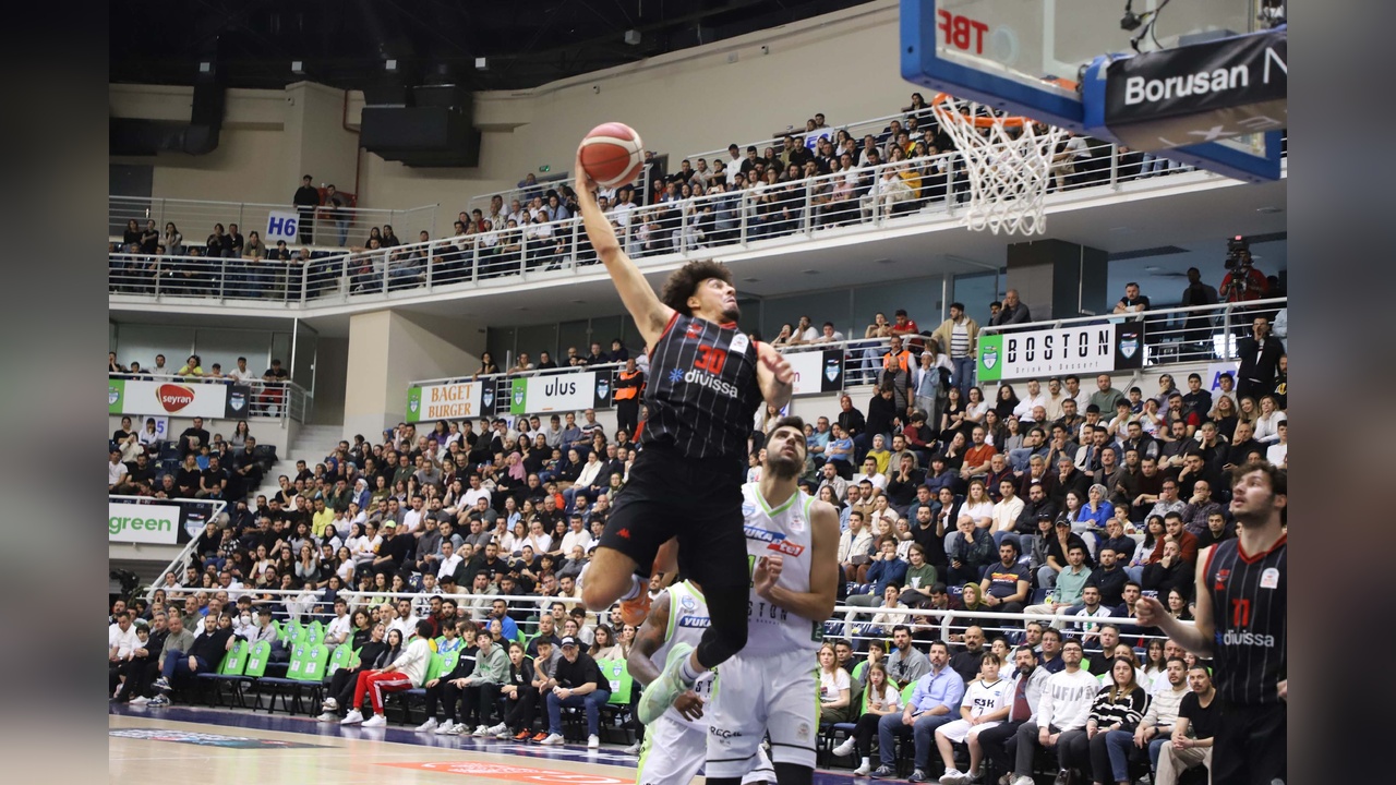 Merkezefendi Belediyesi, Manisa Basket'i 92-78 Yenerek Galip Geldi