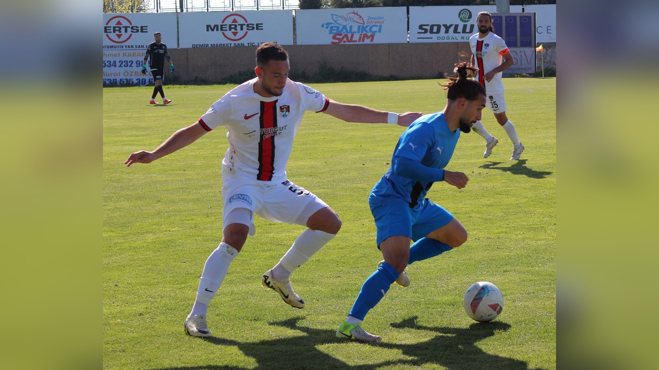Karacabey Belediyespor, Vanspor FK'yi 1-0 Mağlup Etti