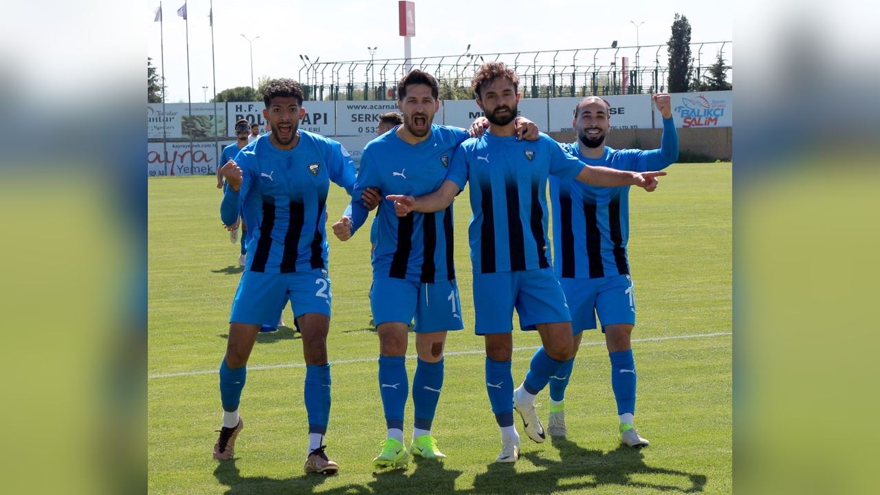 Karacabey Belediyespor, Vanspor'u 1-0 Mağlup Etti