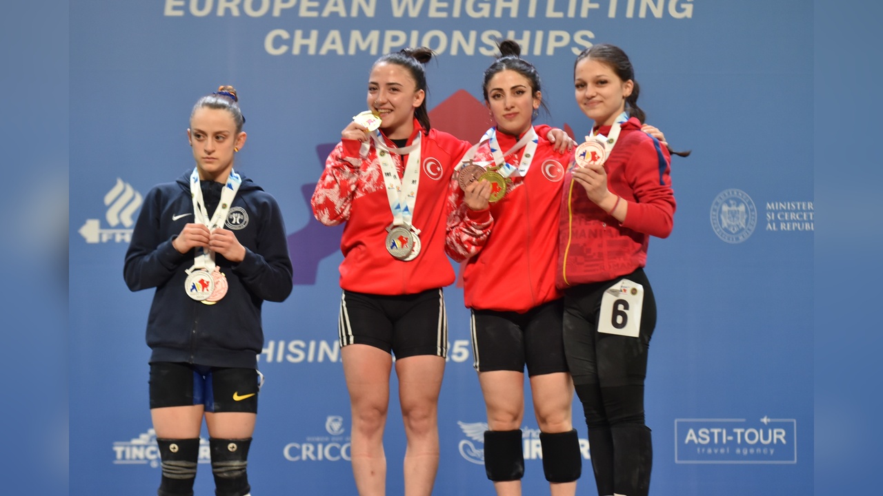 Cansu Bektaş, Avrupa Halter Şampiyonası'nda Altın Madalya Kazandı