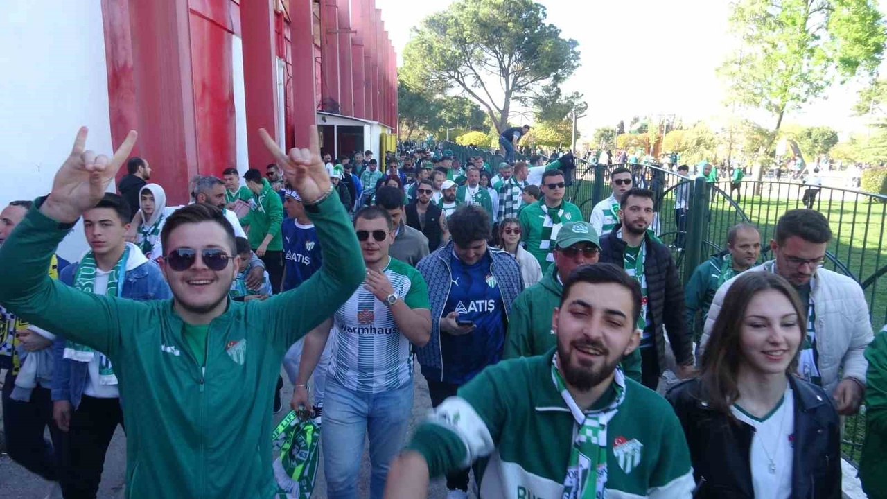 Bursaspor, Balıkesir'de Şampiyonluk İle Dönüyor