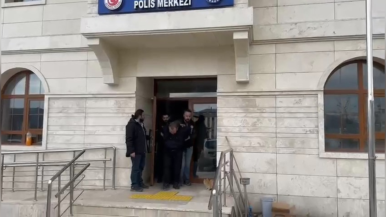 Eyüpsultan'da 124 Yıl Hapis Cezası Olan Şüpheli Tutuklandı