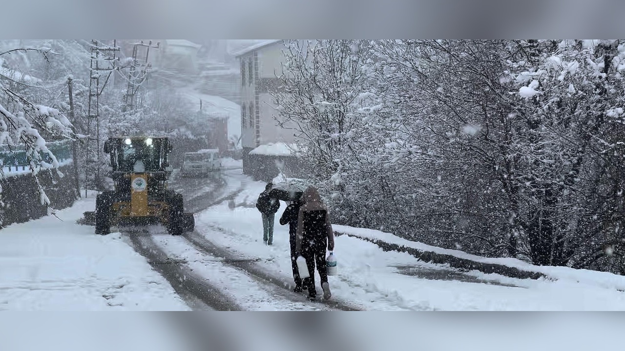 Muş'ta Kış Koşulları Nedeniyle 55 Köy Yolu Ulaşıma Kapandı
