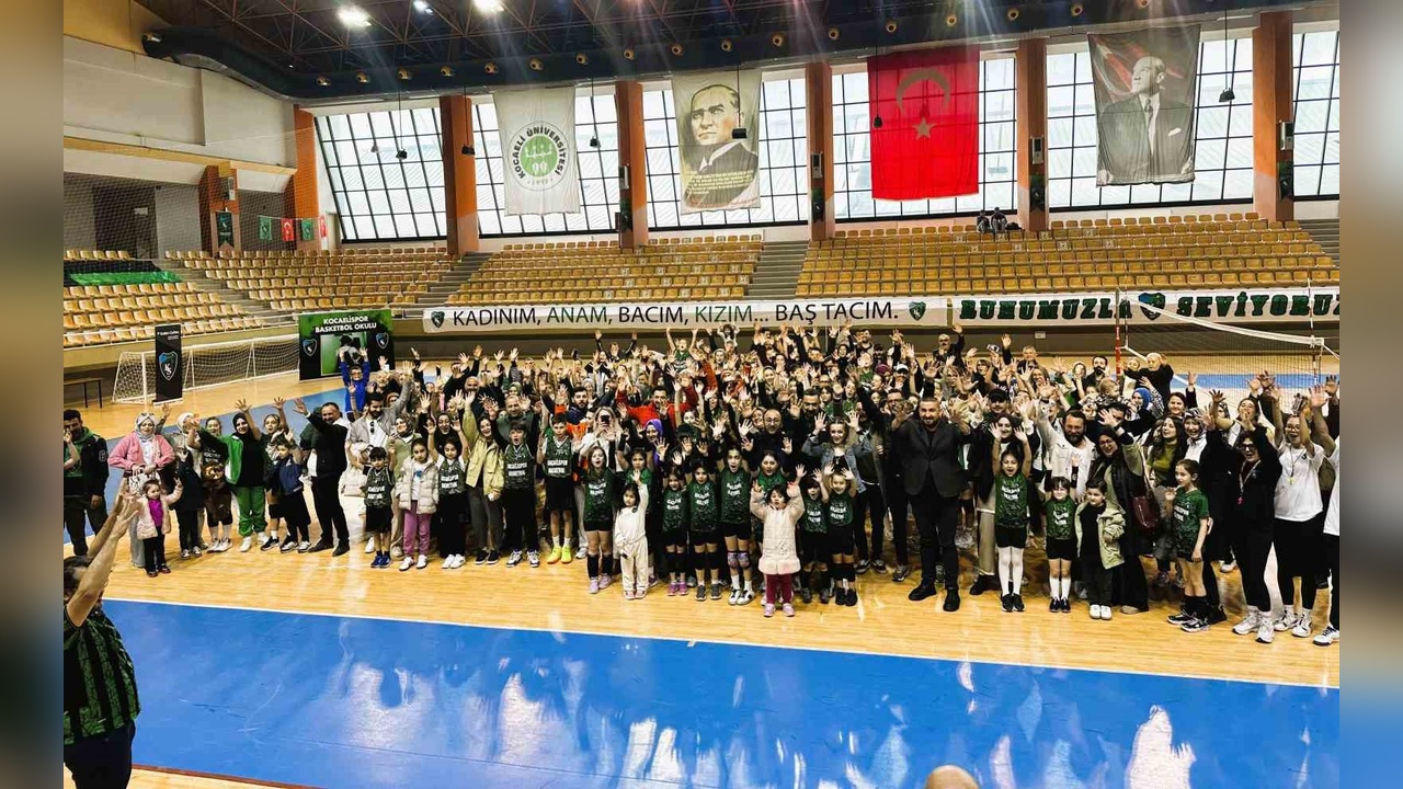 Kocaelispor Voleybol ve Basketbol Branşlarına Yöneldi