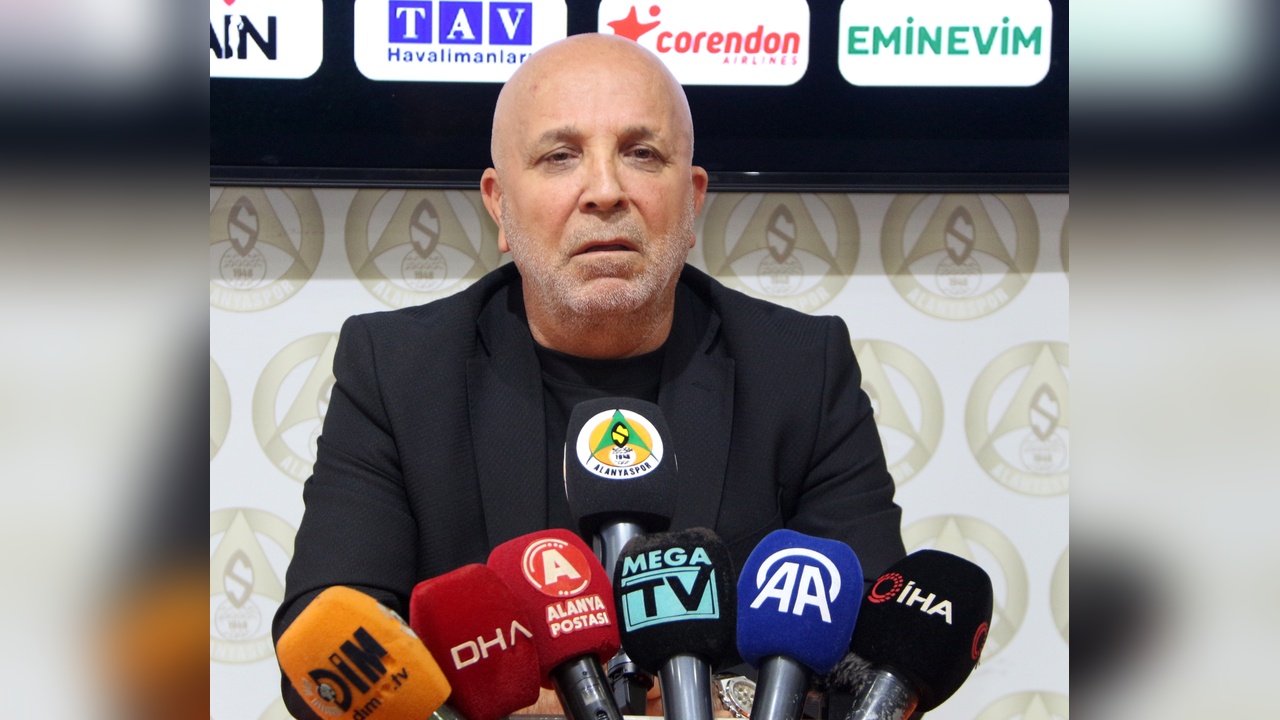 Çavuşoğlu, Alanyaspor'un Yanında Olacaklarını Vurguladı