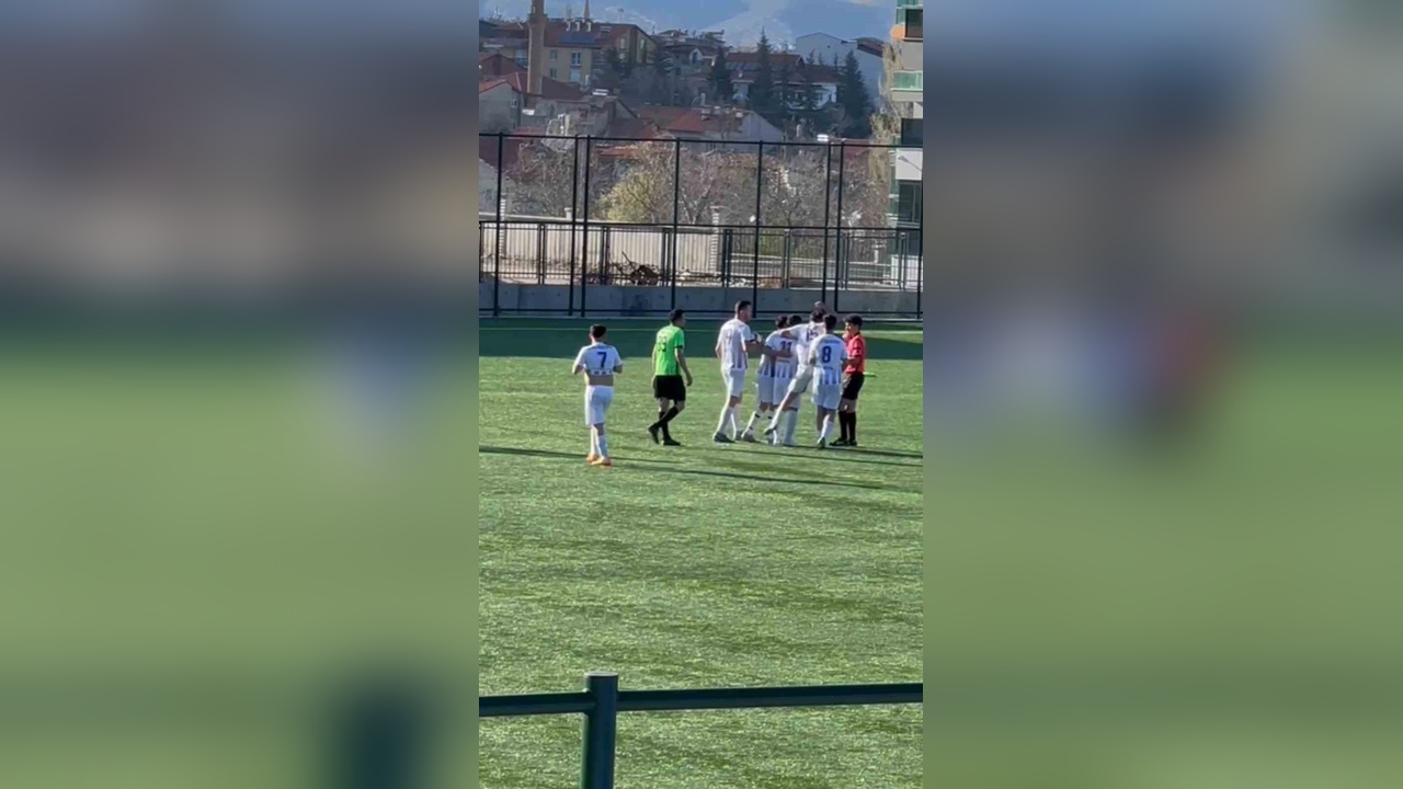 Isparta'da Hakeme Saldırı Anlık Olarak Kaydedildi