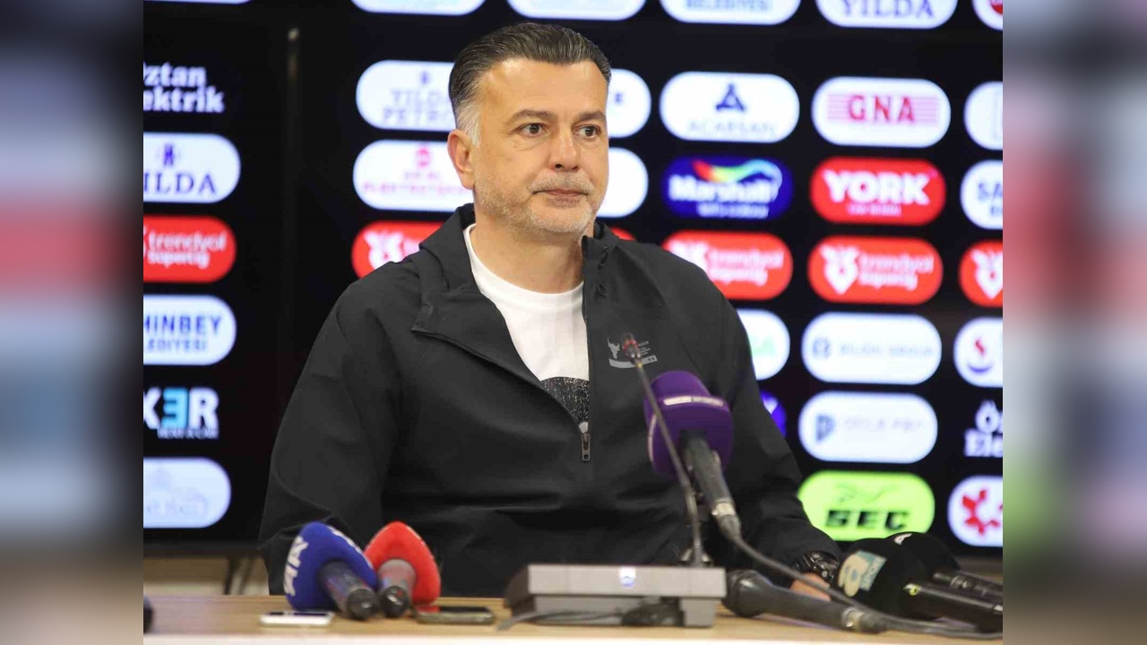 Hatayspor'dan Murat Şahin Açıklaması: Görevden Ayrılmadı