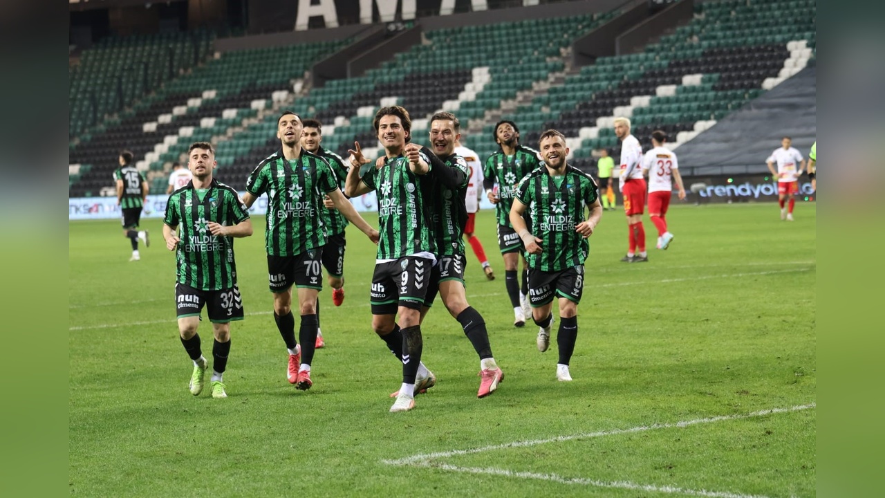Kocaelispor, Yeni Malatyaspor'u Farklı Geçti