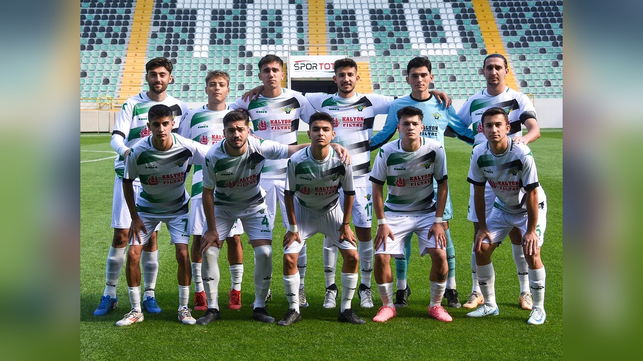 Manisa Futbol Takımı Zorlu Dönemden Geçiyor