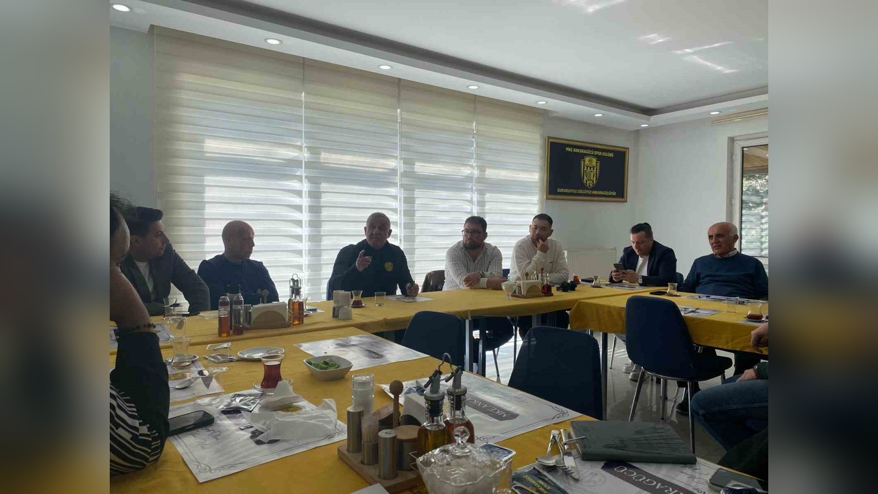 Mesut Bakkal Basınla Bir Araya Gelerek Açıklamalarda Bulundu
