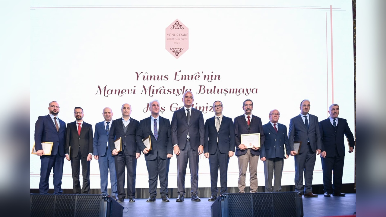 Yunus Emre'nin En Eski Divanı Ortaya Çıkarıldı