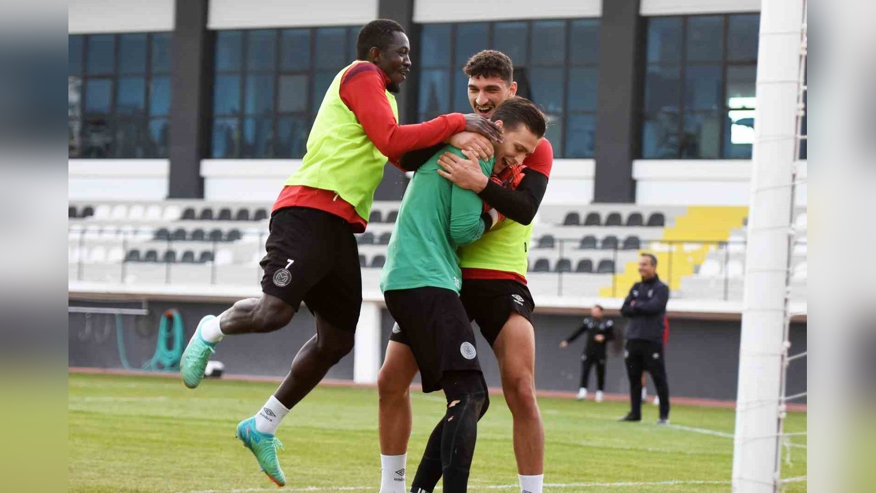 Manisa FK, Ankaragücü Maçı İçin Hazırlıklara Başladı