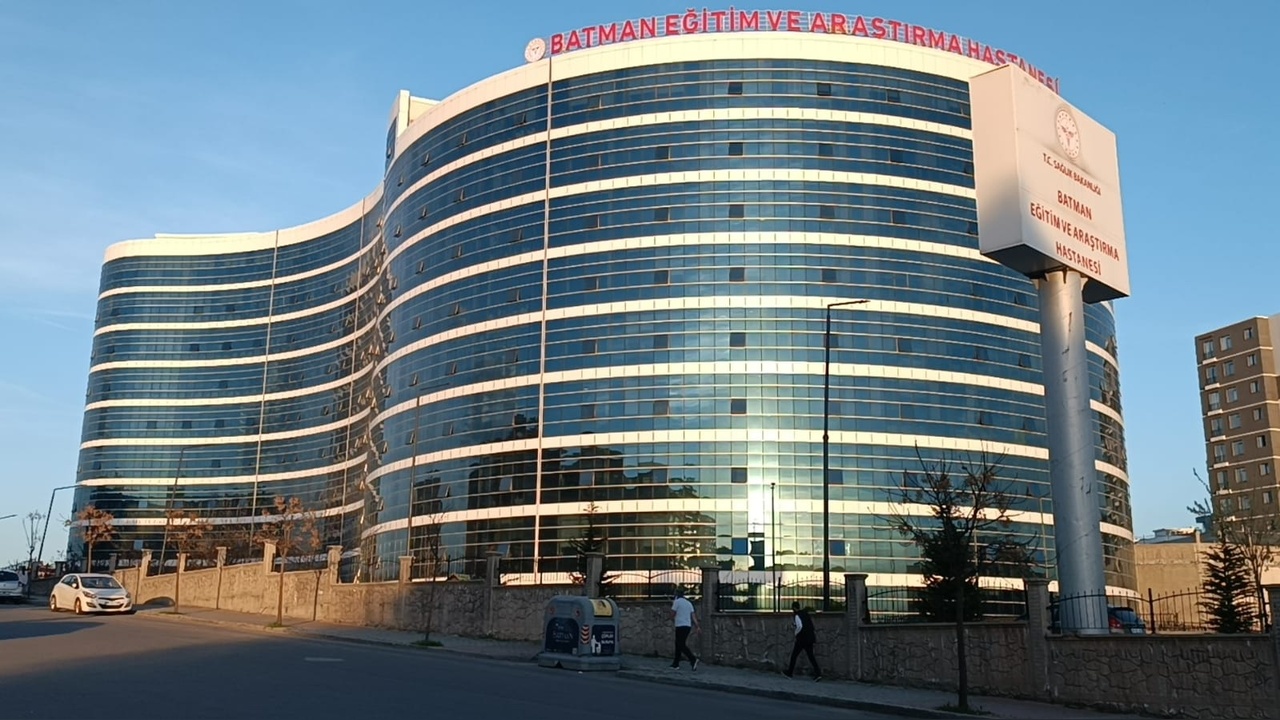 Apartman Merdivenlerinden Düşen Kişi Hayatını Kaybetti