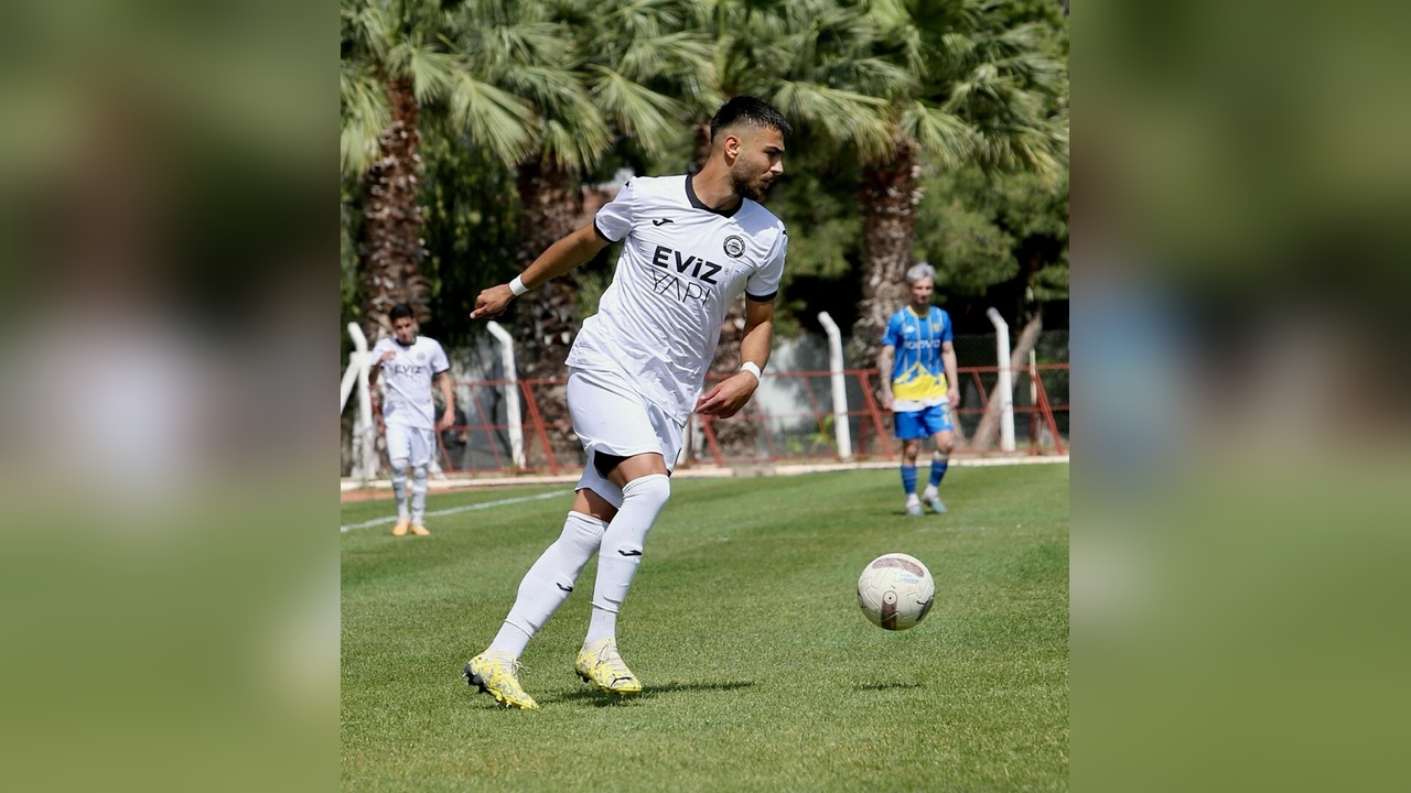 Süper Lig Takımı Kuşadasısporun Stoperini Takip Ediyor