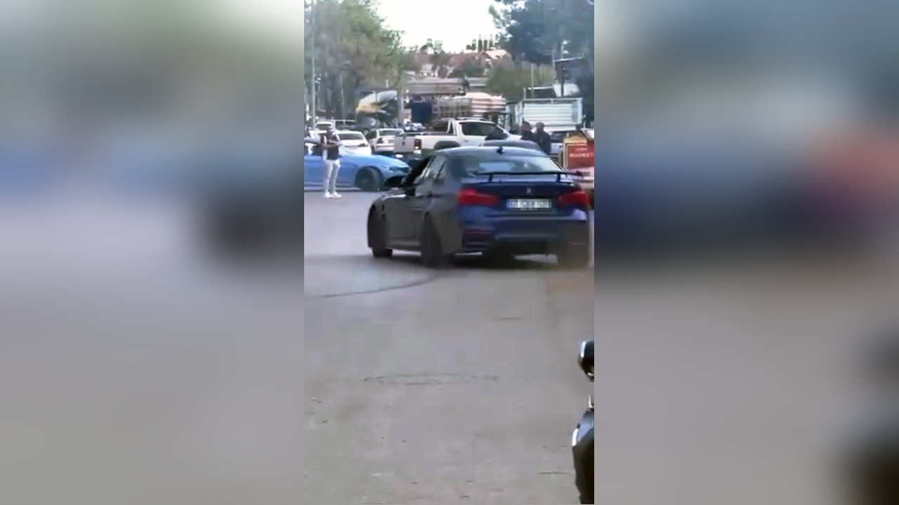 Sanayi Sitesinde Drift Yapan Sürücülere Esnaftan Tepki