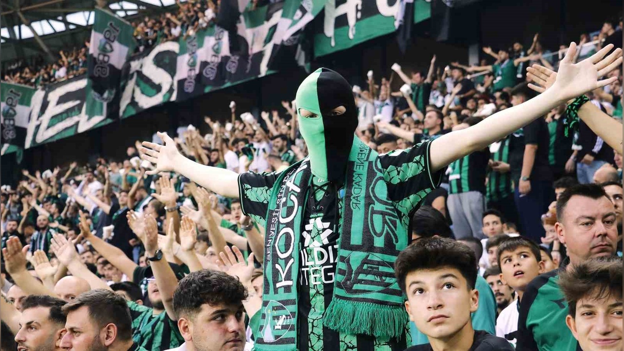 Kocaelispor Süper Lig'e Yükselme Mücadelesinde Gün Sayıyor