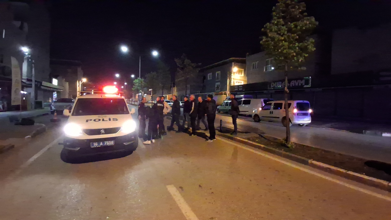 Kimlik Kontrolü Sırasında Mahalle Bekçisi Bıçaklandı