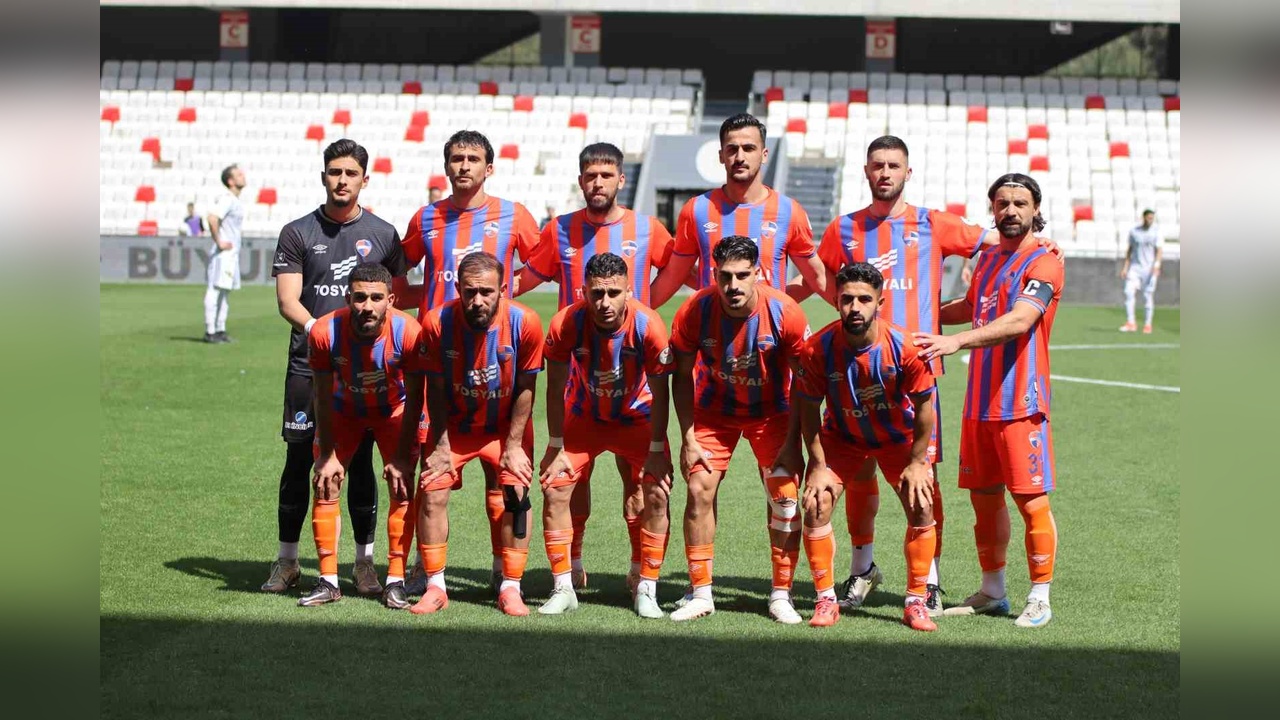Altay, TFF 2. Lig Maçında İskenderunspor'u 1-0 Yendi