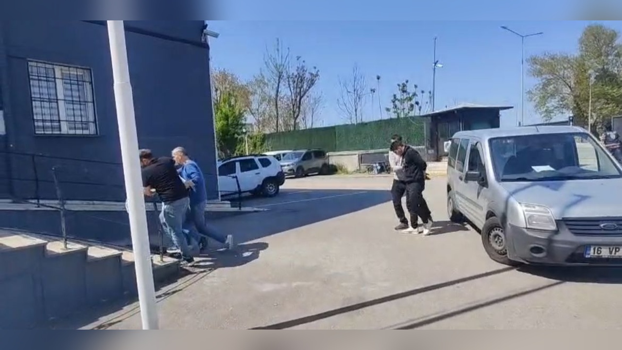 Kuyumcuda Silahlı Soygun Girişimi: Şüpheli Ateş Açıp Kaçtı, 3 Kişi Gözaltında