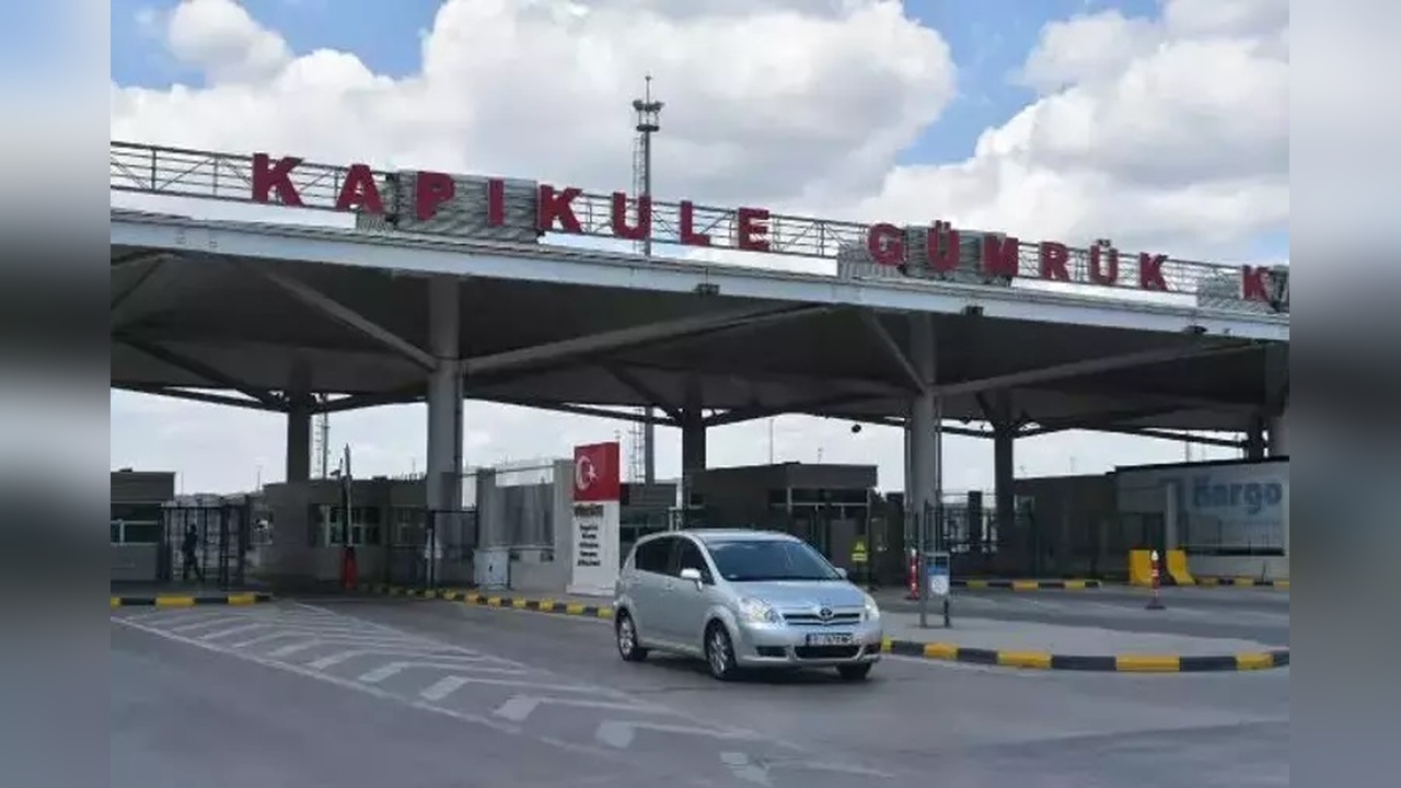 Kapıkule Sınır Kapısı’nda Firari Hükümlü TIR Altında Yakalandı
