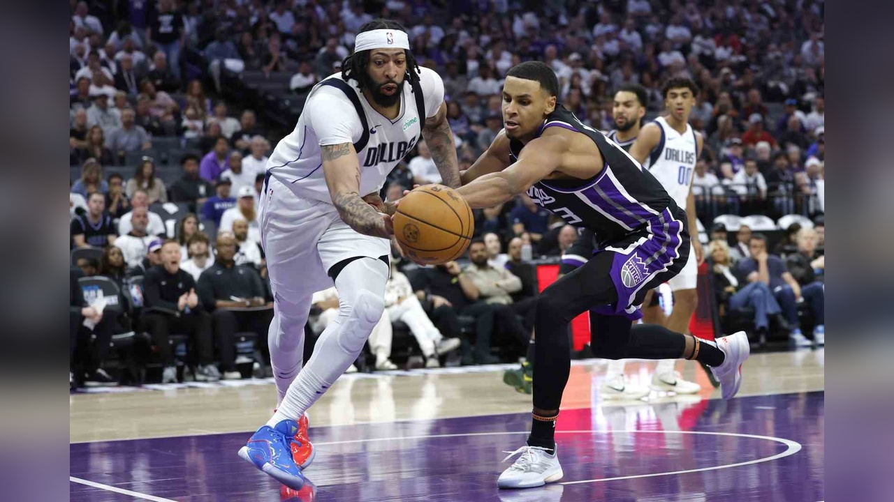 Dallas Mavericks, Sacramento Kings Karşısında Deplasmanda Galip Geldi