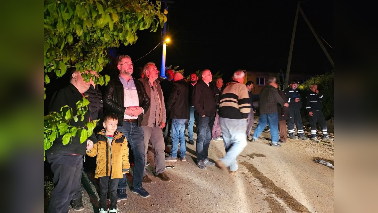 Yatalak Kadın Evdeki Yangında Komşular Tarafından Kurtarıldı
