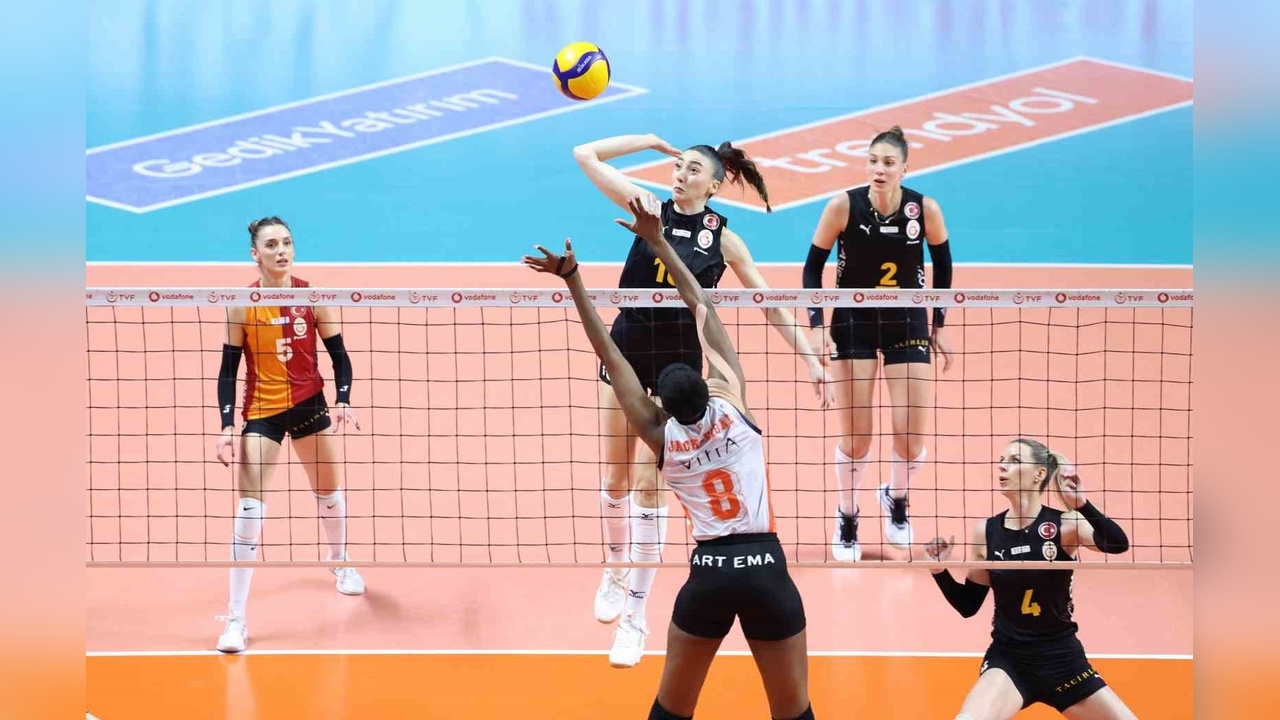 Eczacıbaşı Dynavit, Vodafone Sultanlar Ligi'nde Galatasaray'ı 3-0 Yendi