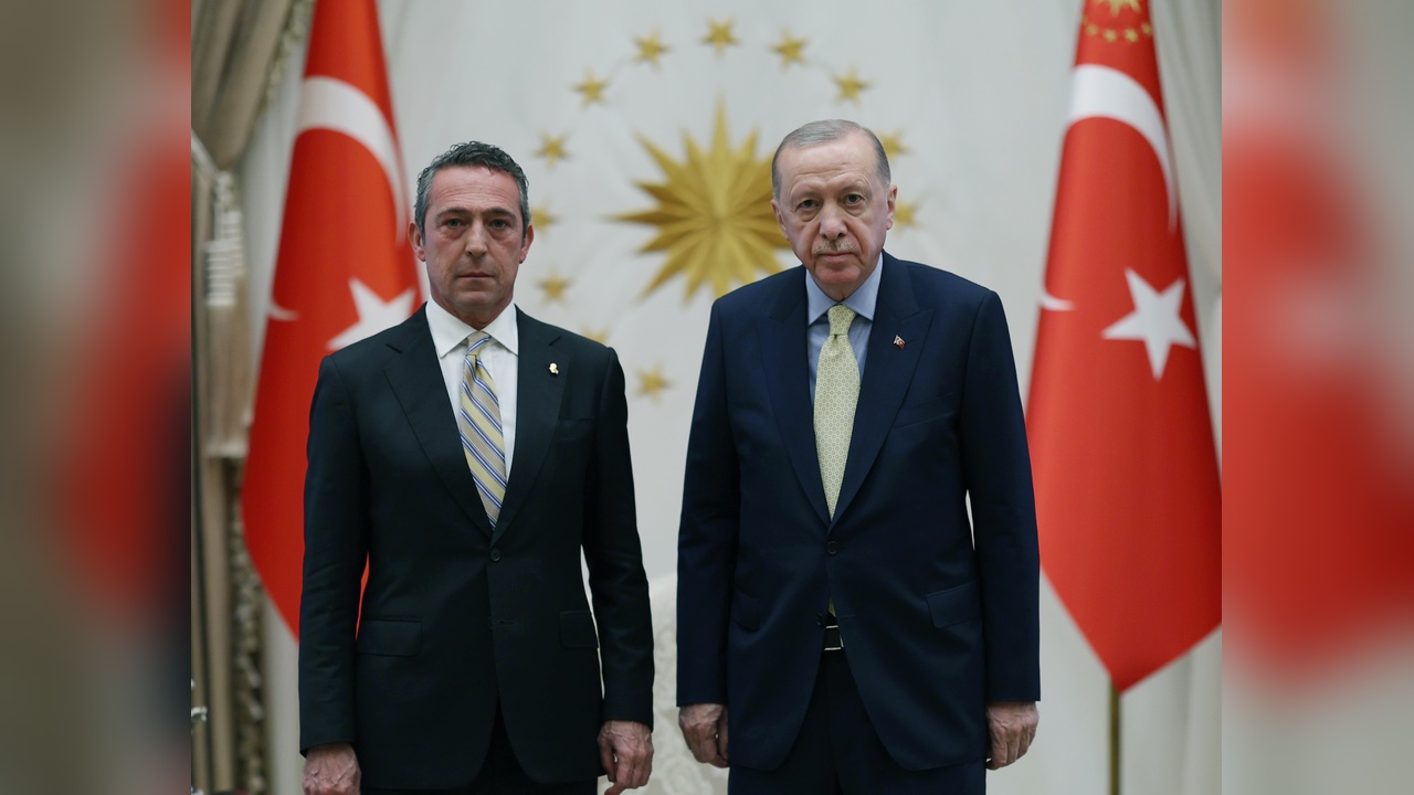 Cumhurbaşkanı Erdoğan, Fenerbahçe Başkanı Ali Koç ile Görüştü