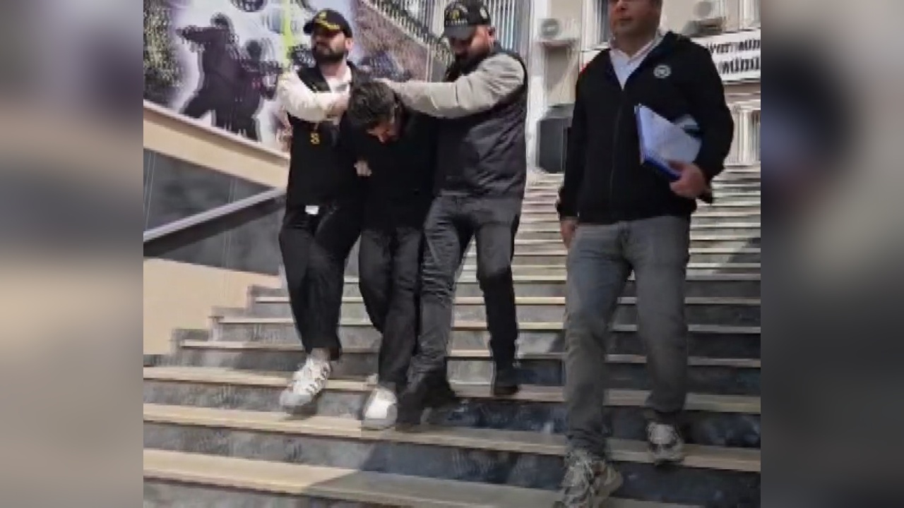 İranlı, Türkiye'deki Vatandaşını Tehdit Ettiği İddiasıyla İstanbul'da Yakalandı