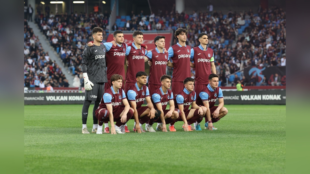 Trabzonspor U19 Takımı, Türk Gençliğinin Gücüyle Başarıyı Yakaladı