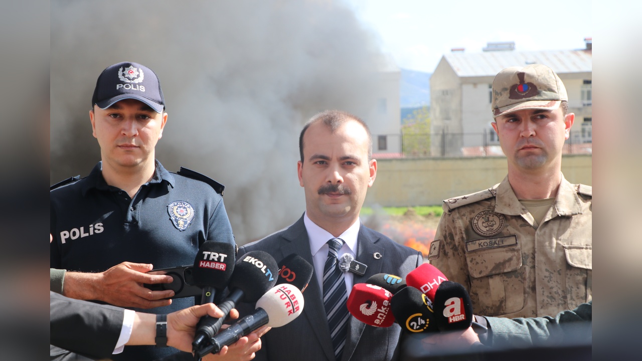 Diyarbakır'da Son İki Yılda Ele Geçirilen 20 Ton Esrar İmha Edildi