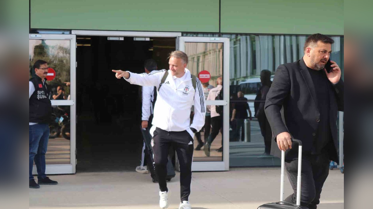 Beşiktaş Takımı İzmir'e Gitti