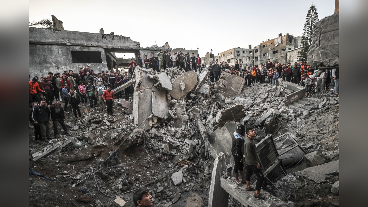 İsrail'in Gazze Saldırılarında En Az 45 Kişi Hayatını Kaybetti