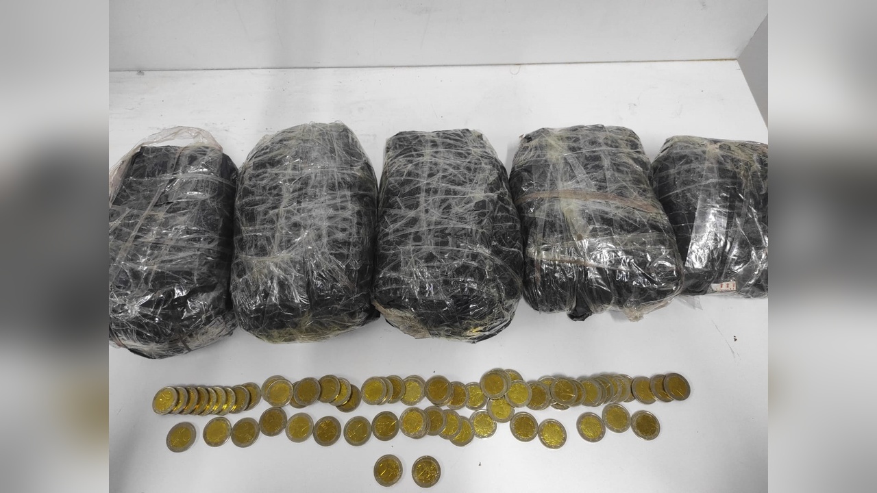 Mersin'de Sahte 2 Euro Madeni Para Operasyonu: 5 Gözaltı
