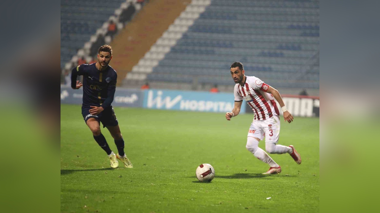 Kasımpaşa - Sivasspor Maçında VAR Kararını Jeroen Manschot Verdi