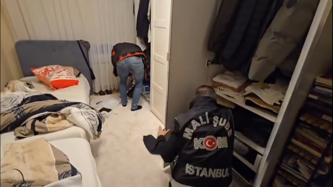 İstanbul Kapalıçarşı'da Dolandırıcılık Operasyonu: 36 Şüpheli Gözaltına Alındı