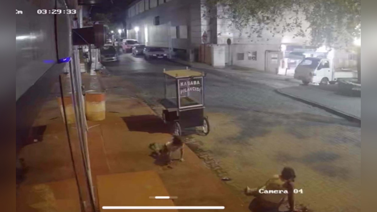 Sokakta Eşini Öldüren ve Kızını Bıçaklayan Şüpheli Tutuklandı