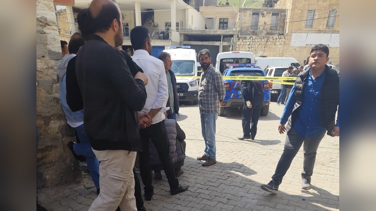 Cami Tuvaletinde Boğazı Kesilmiş Şahıs Ölü Bulundu