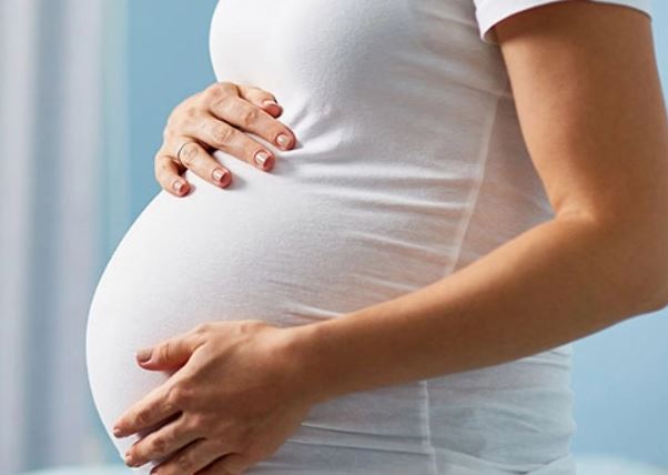 Tüp bebek merkezinde yasa dışı yumurta satışı iddiası