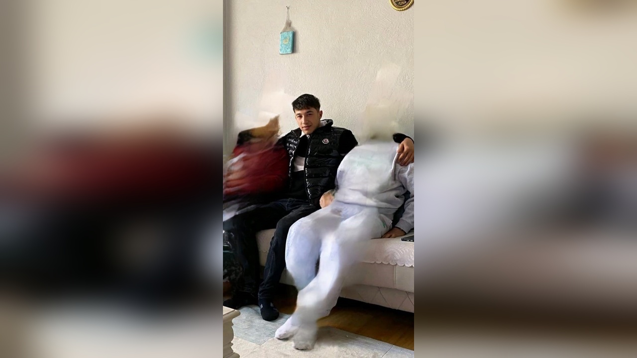 Esenler'de Parkta Oturan Arkadaş Grubuna Silahlı Saldırı: 1 Ölü