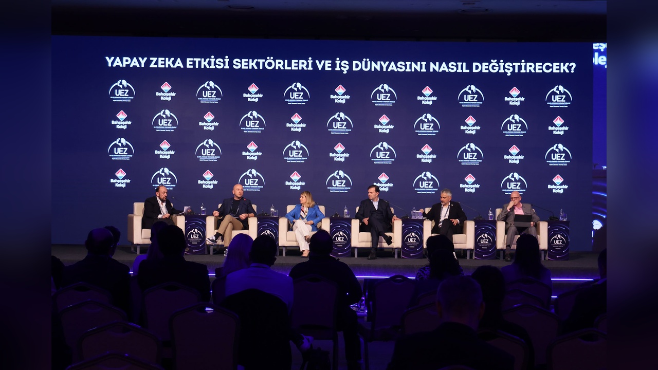 Tüm Sektörler Yapay Zekayı Bireysel Deneyimlerle Entegre Ediyor