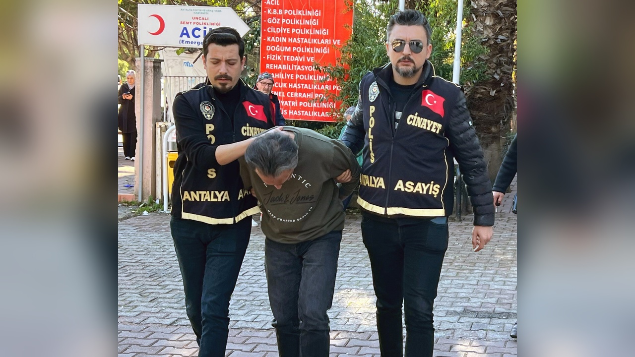 Eski eşini yakan sanık, mahkeme öncesi yaşamını yitirdi