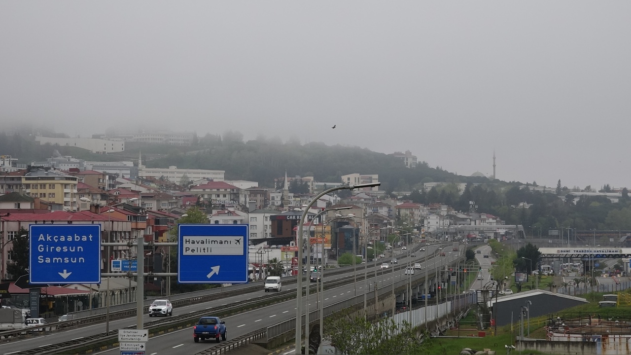 Trabzon Havalimanında Yoğun Sis Nedeniyle Uçuşlar Askıya Alındı