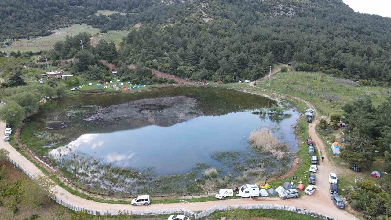 Kanyoning Severler Spil Dağı'nda Bir Araya Geldi