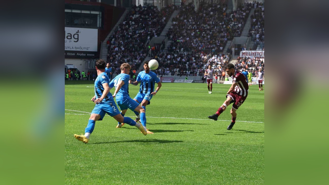 Elazığspor, TFF 2. Lig maçında Karacabey Belediyespor'u mağlup etti