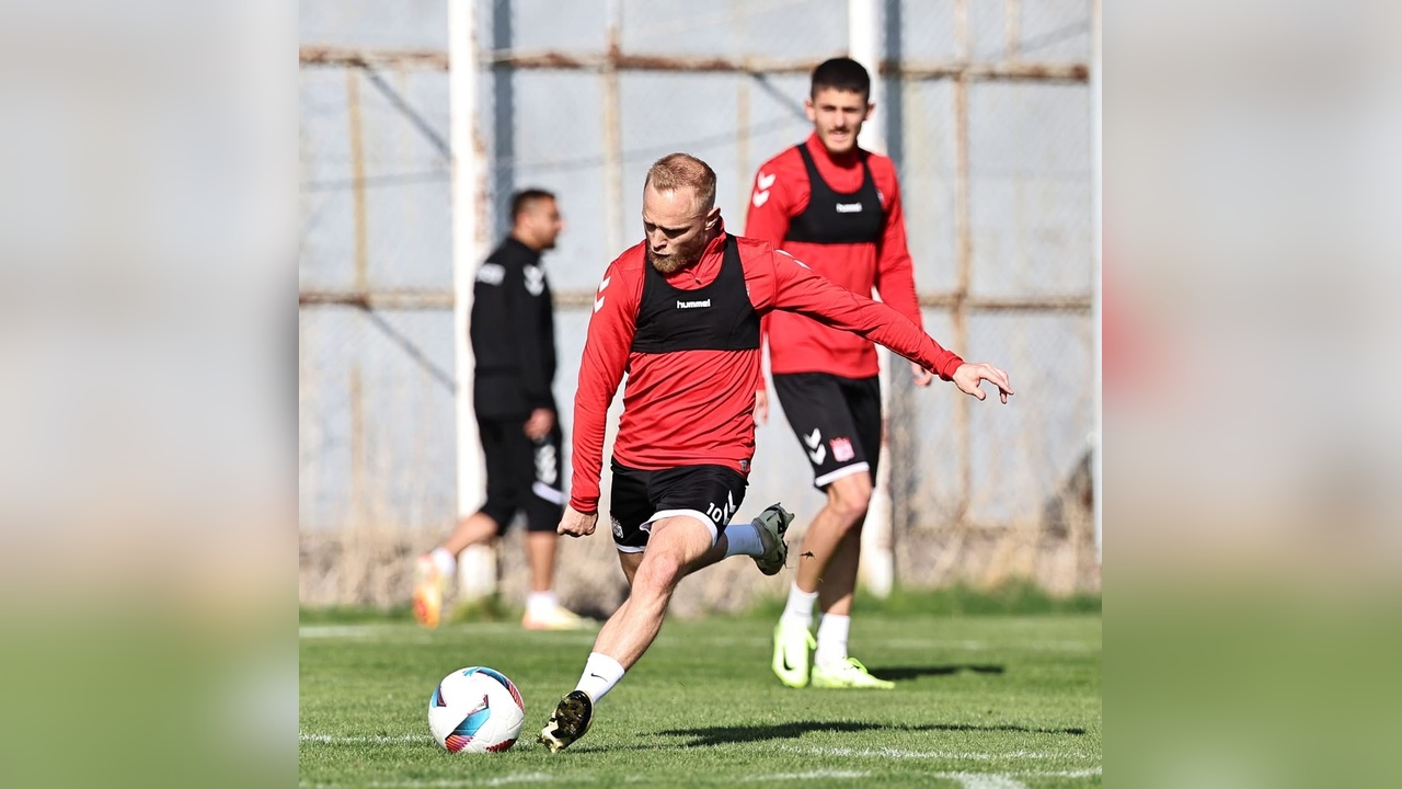 Sivasspor, Antalyaspor Maçı İçin Hazırlıklarını Sürdürüyor