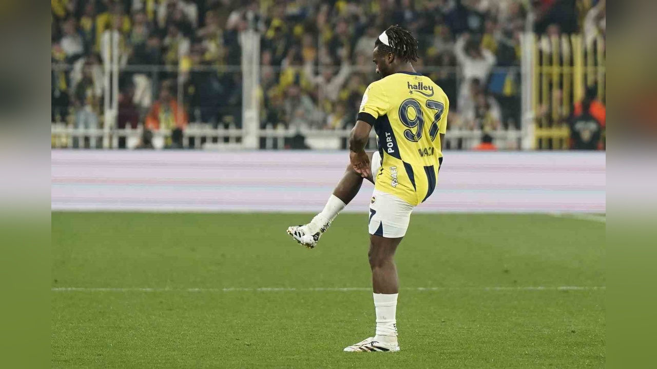 Allan Saint Maximin, Maçta Dördüncü Golü Atarak Takımını Güçlendirdi