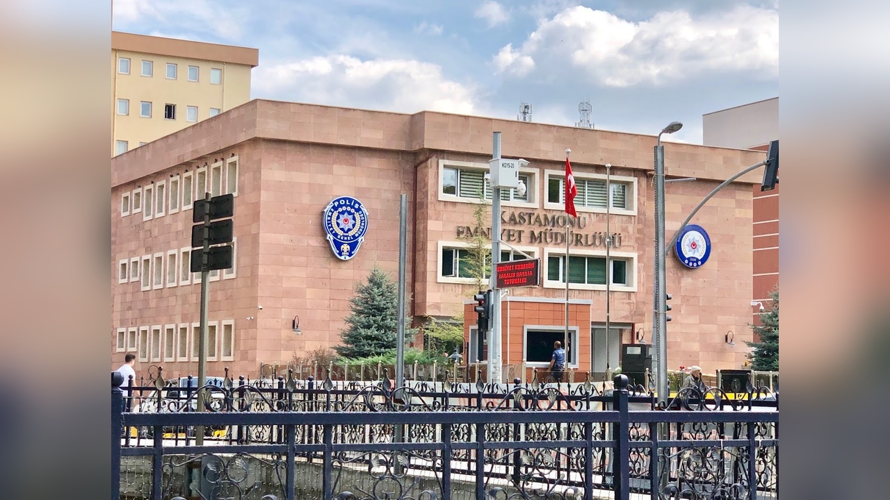 Hamile Kadın Evinde Bıçaklanarak Hayatını Kaybetti, Eşi Gözaltında