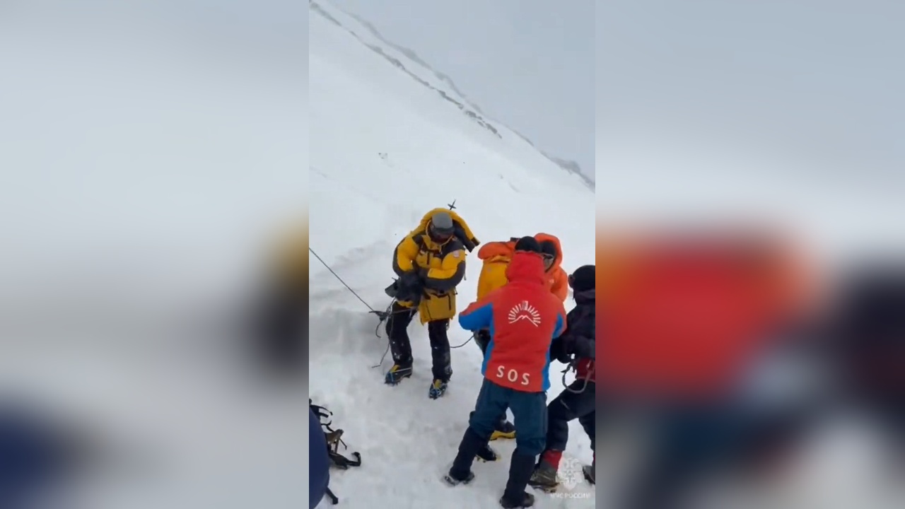 Rusya'daki Elbruz Dağı'nda 2 Türk Dağcı Hayatını Kaybetti